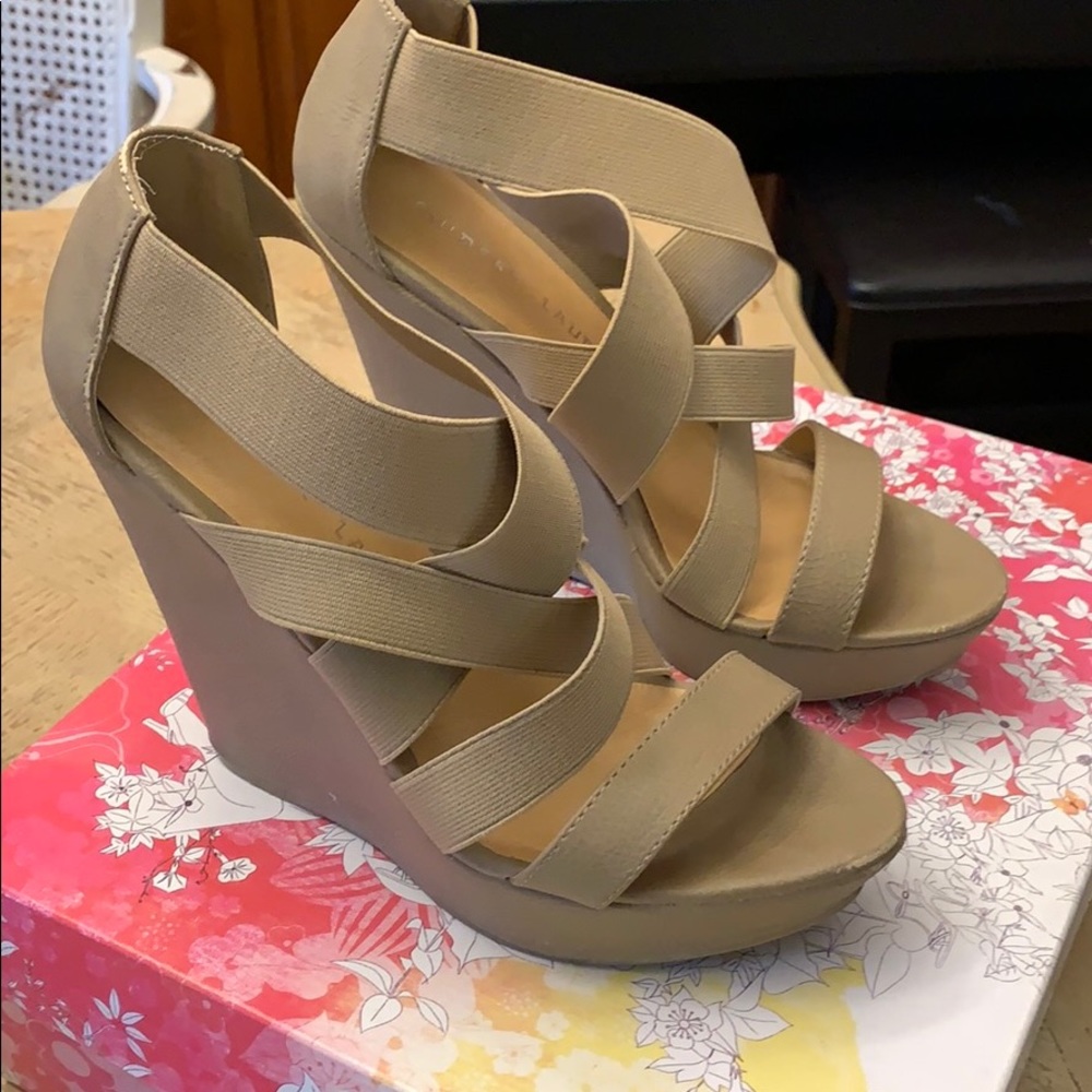 Chinese laundry wedges